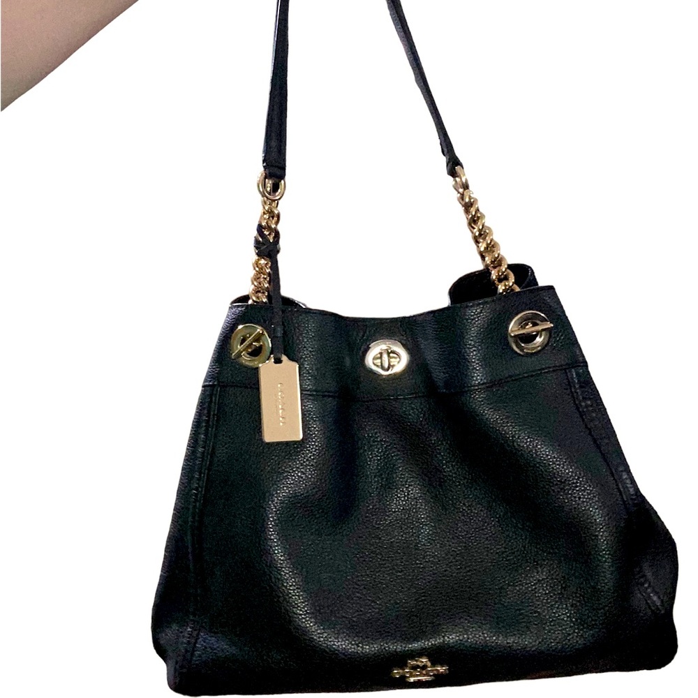 Coach 36855 Turnlock Edie Pebble Leather Shoulder Bag Beachwood Black & Gold